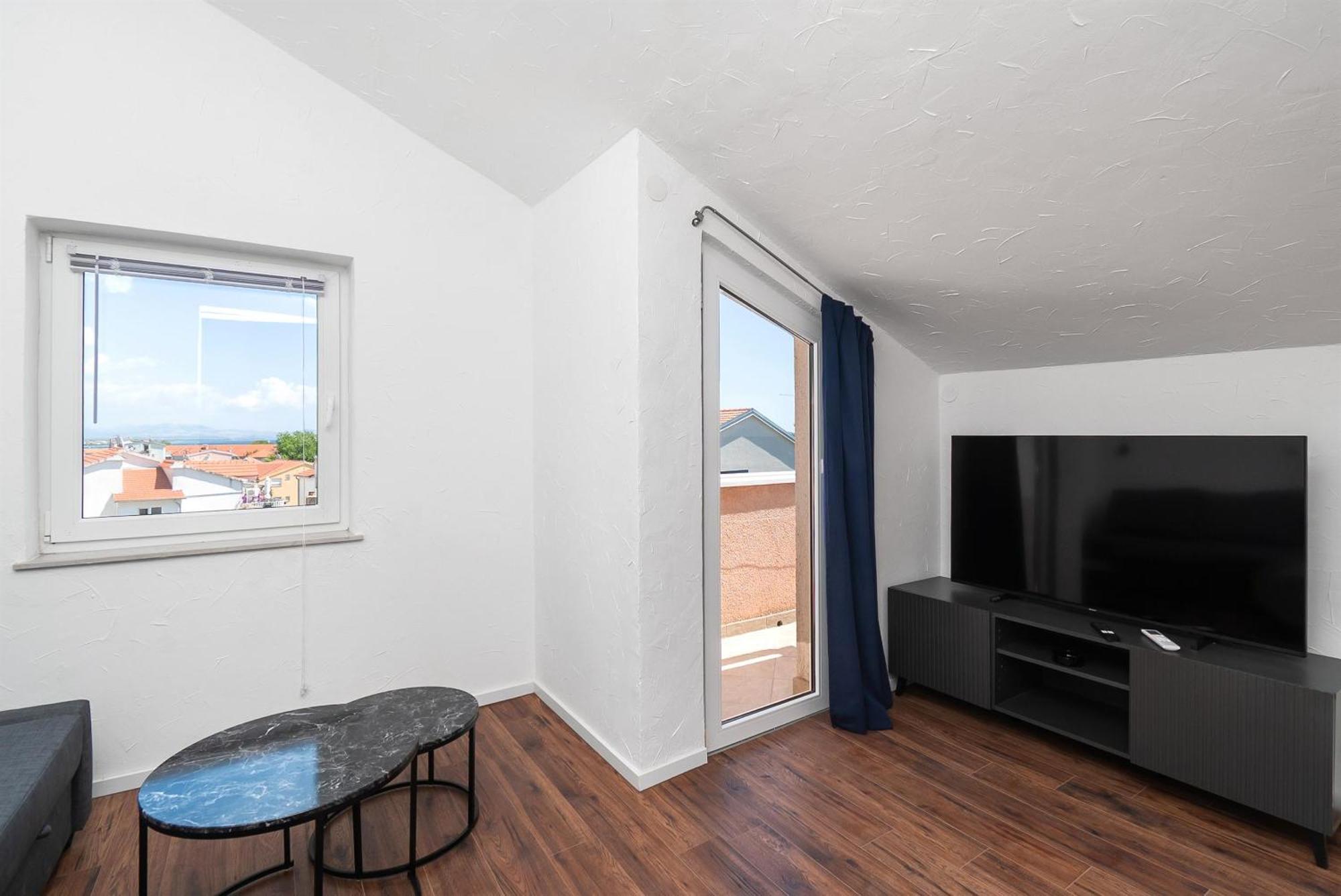 Apartments And Rooms Mladen Vodice Room photo