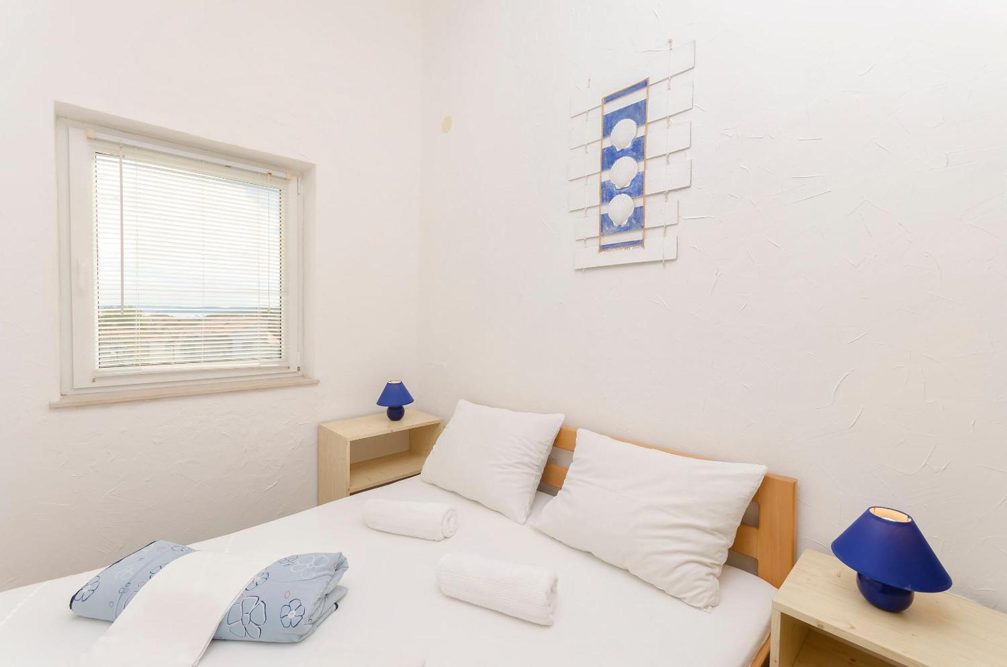Apartments And Rooms Mladen Vodice Exterior photo